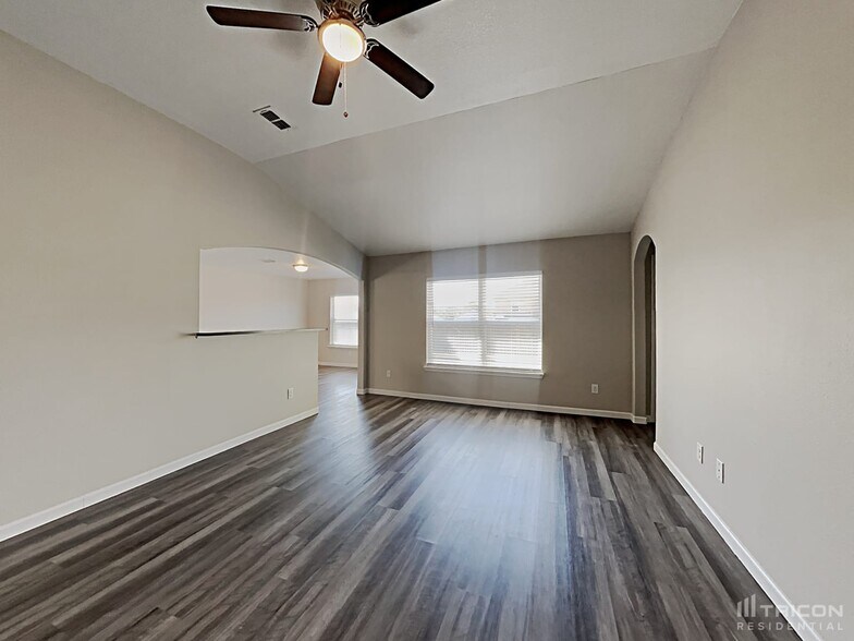 Building Photo - 14210 Bridgeview Ln