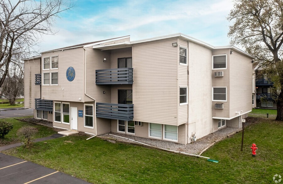 Building Photo - 4320 Arlington Cir