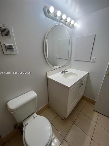 Building Photo - 16851 NE 23rd Ave