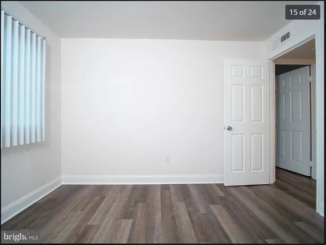 Building Photo - 567 Wilson Bridge Dr