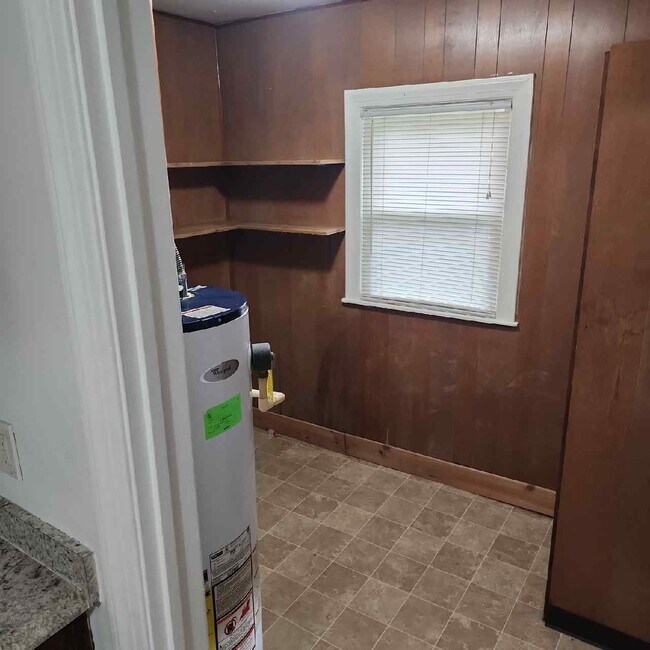 Building Photo - 1015 Camden Ave