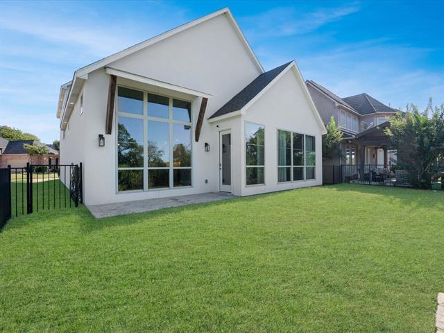 Building Photo - 914 St George Pl