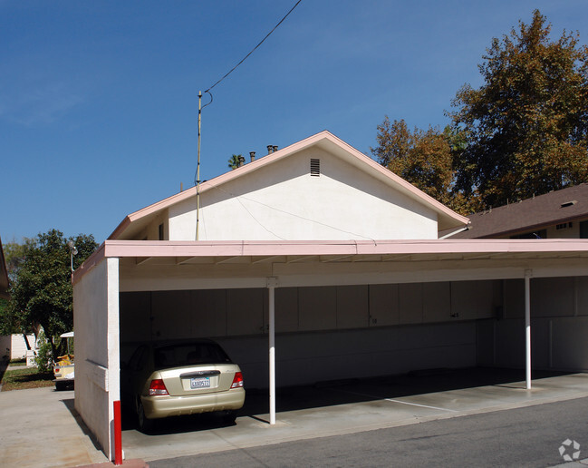 Building Photo - Casa De Jerardo