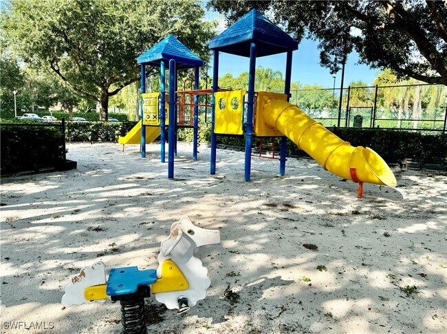 Building Photo - 1200 Reserve Way