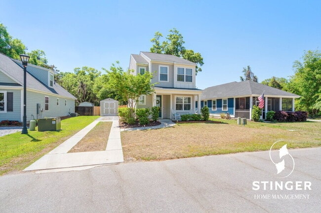 Building Photo - 9 Camp Saxton Way