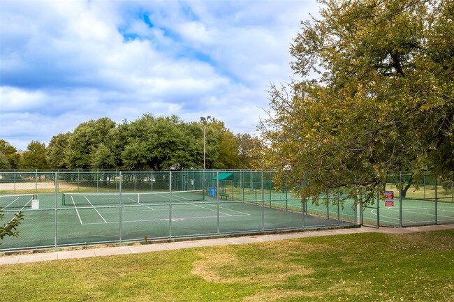 Building Photo - 14202 Sussman Ct