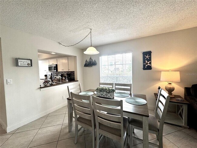 Building Photo - 4377 Longmeadow