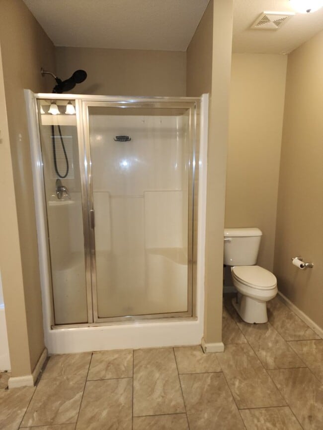 Building Photo - "NEW LOWER PRICE" LOVELY TWO-STORY W/ 5 BE...