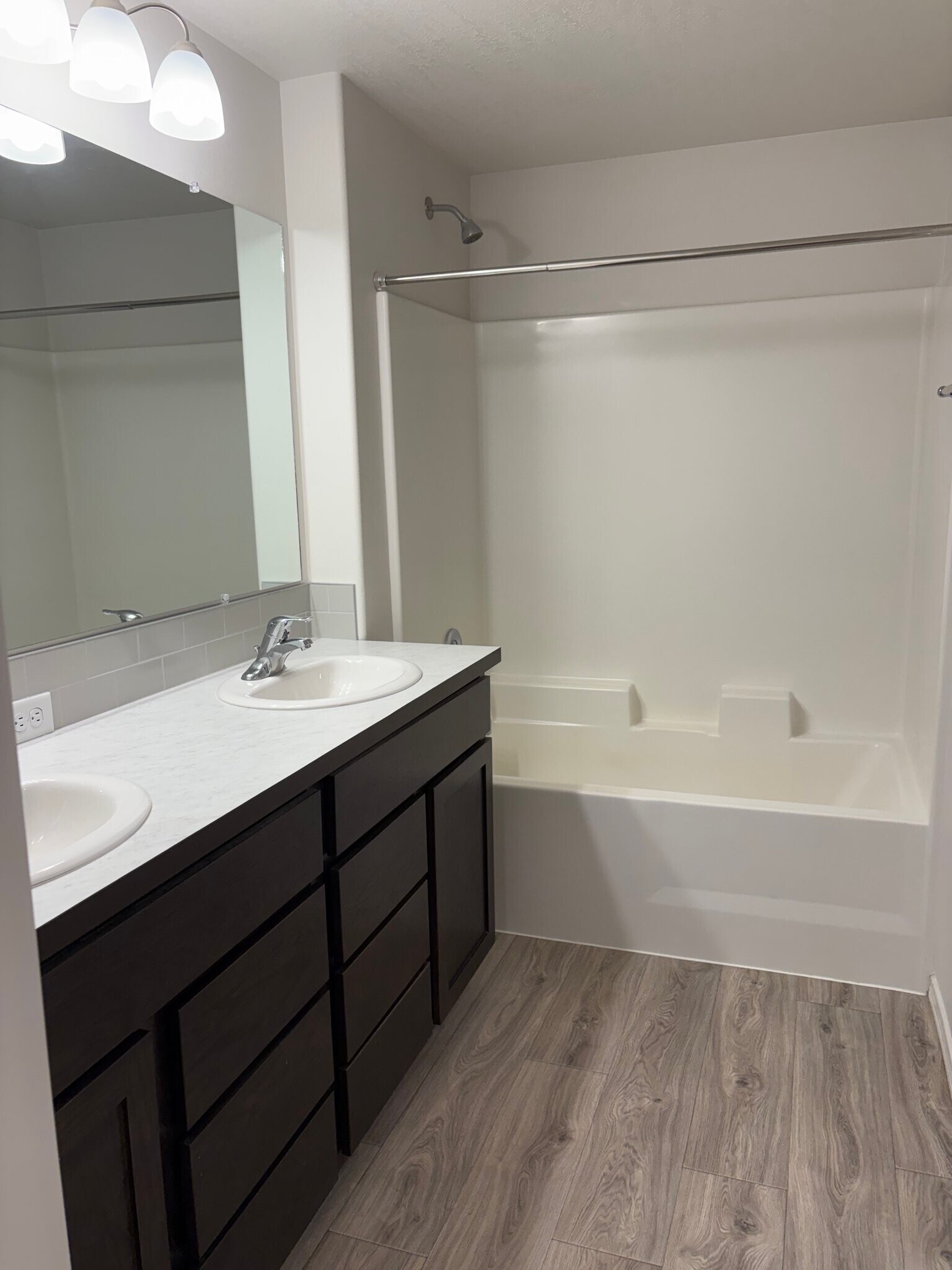 Building Photo - 4213 W Wood Ct