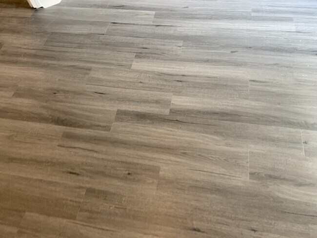 Building Photo - 1085 Garibaldi St SW