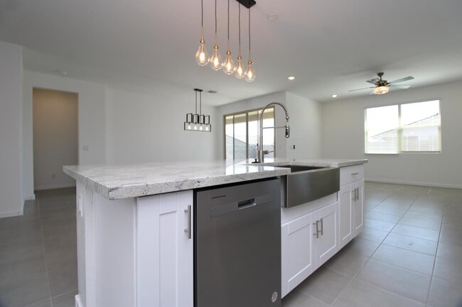 Building Photo - 16067 W El Cortez Pl