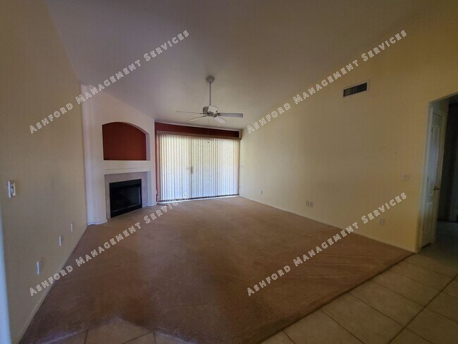 Building Photo - PINNACLE HILL RENTAL WITH MTN VIEWS, FIREP...