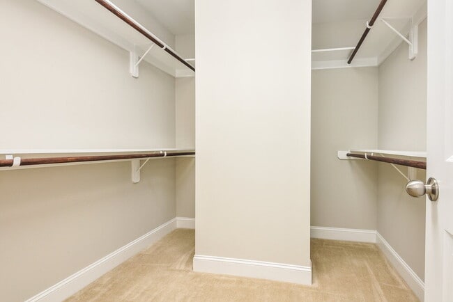 Building Photo - 57 Ravencliff Ridge