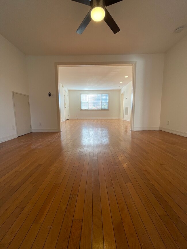 Building Photo - 430 Olive Street