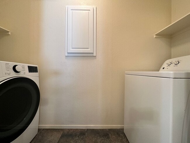 Building Photo - Canyon Trail at Rhodes Ranch