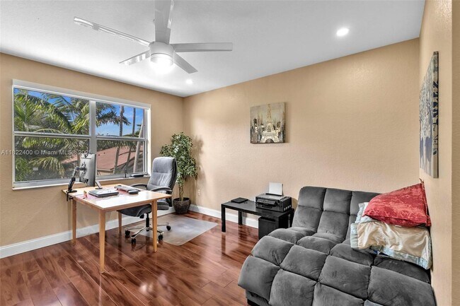 Building Photo - 16408 Sapphire Pl