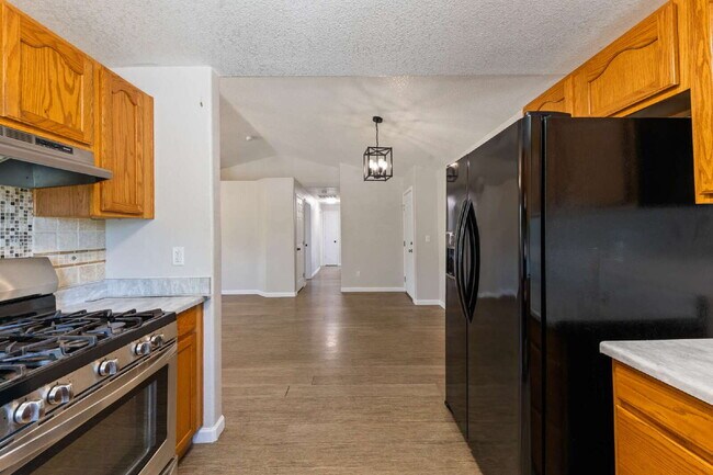 Building Photo - Updated 3 bedroom home with garage