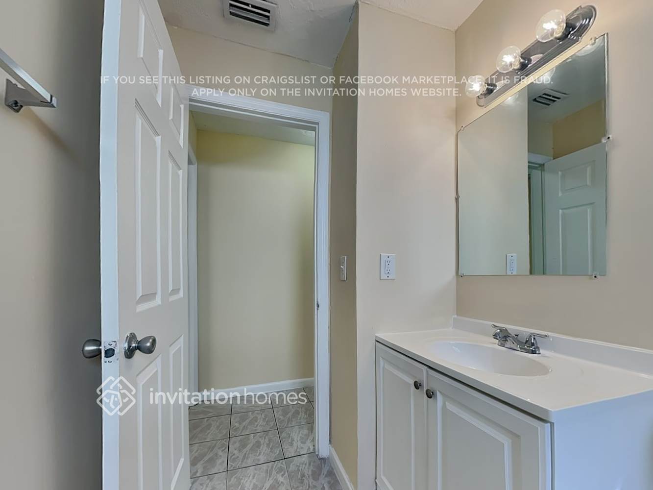 Building Photo - 479 NW 19th Ct