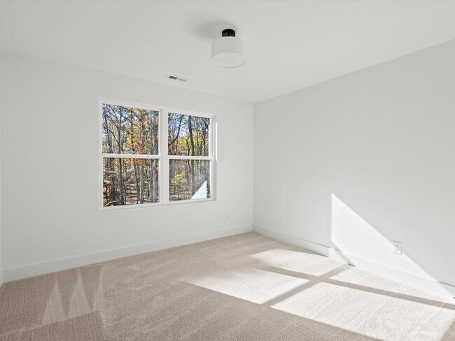 Building Photo - New Construction 3 Bed 2.5 Bath House in Hickory, NC