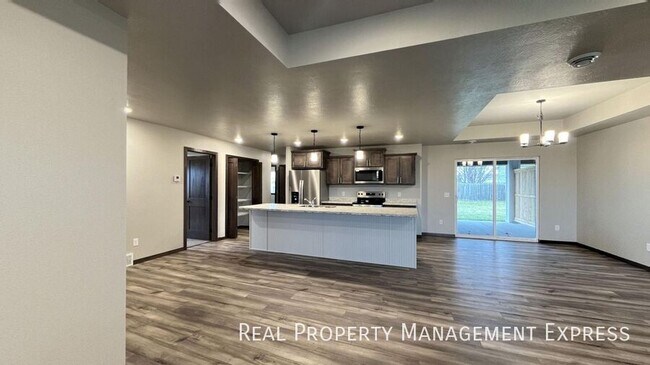 Building Photo - Modern 3-Bedroom Home with Convenience & Style in Harrisburg, SD