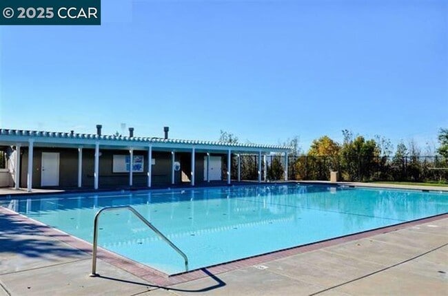 Building Photo - 3862 Sheffield Cir