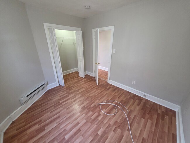 Building Photo - 4917 Wissahickon Ave