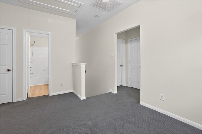 Building Photo - 126 Silver Penny Dr