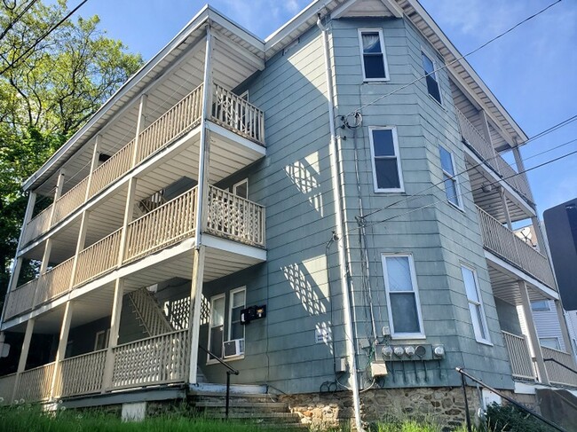Building Photo - 187 Worcester Street