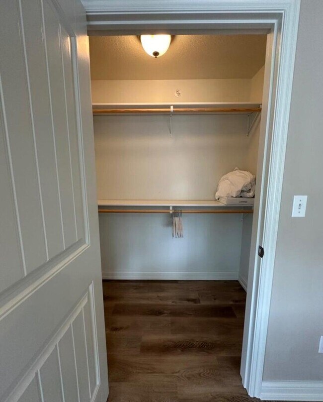 Building Photo - 2212 Chapel Hill Rd