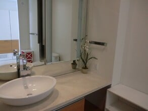 Building Photo - Studio with incredible views of the Strip!