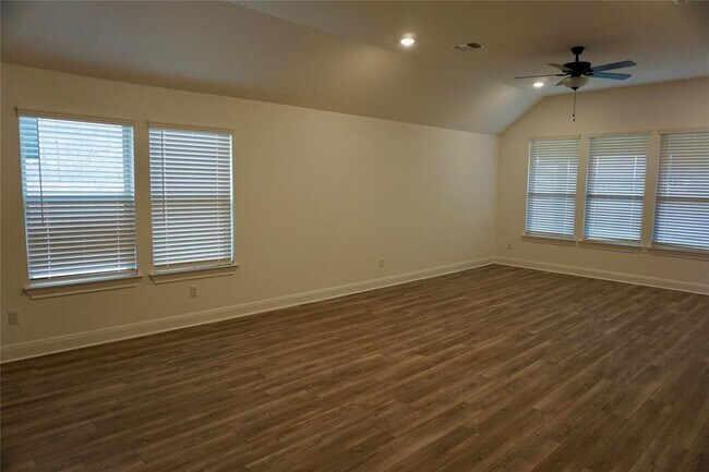 Building Photo - 105 Elm Rdg Wy