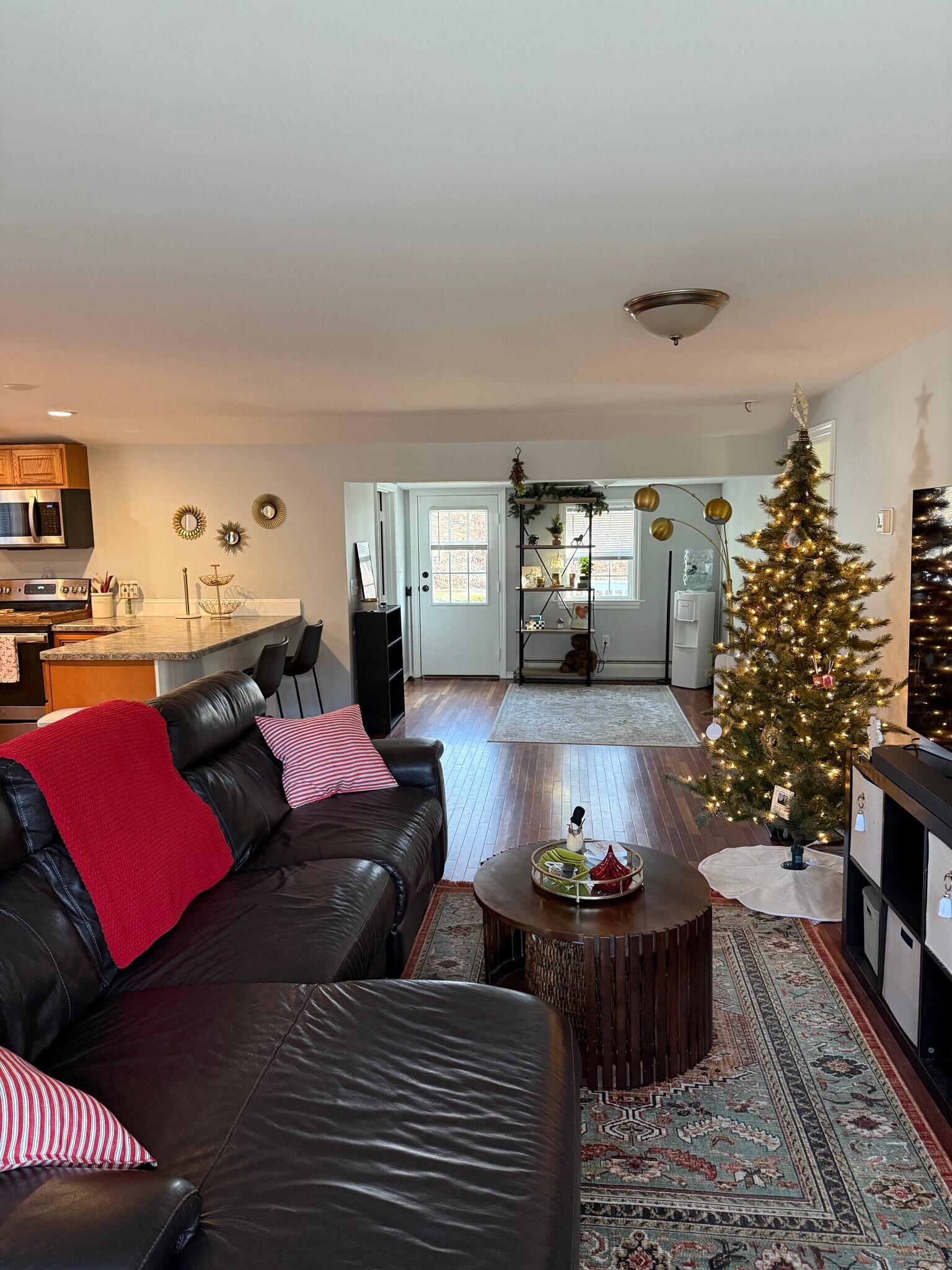 Building Photo - 244 E High St