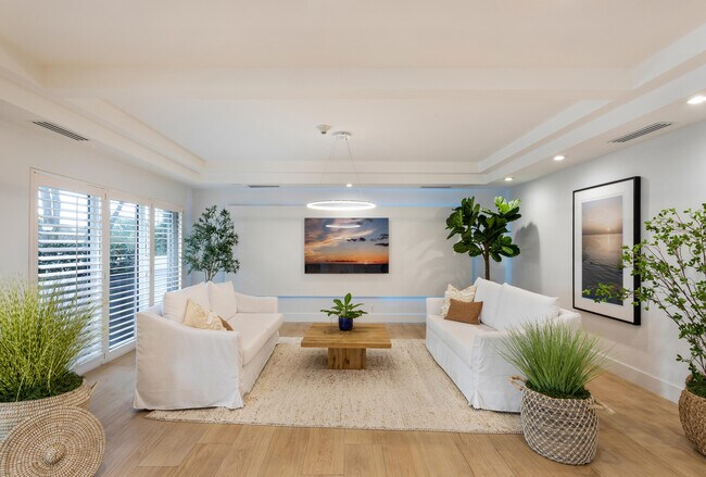 Building Photo - 2066 N Ocean Blvd