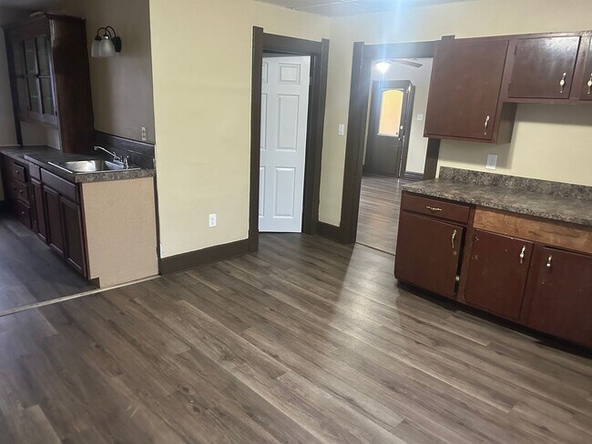 Building Photo - 946 Butler St