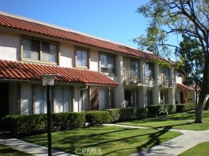 Building Photo - 4761 Guadalajara Way