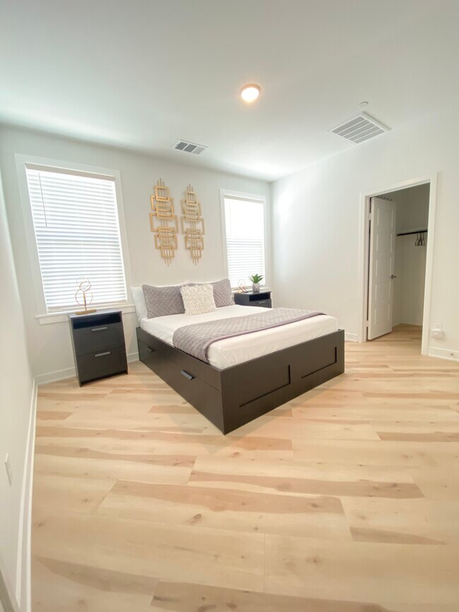 Building Photo - 29373 Laredo Cir