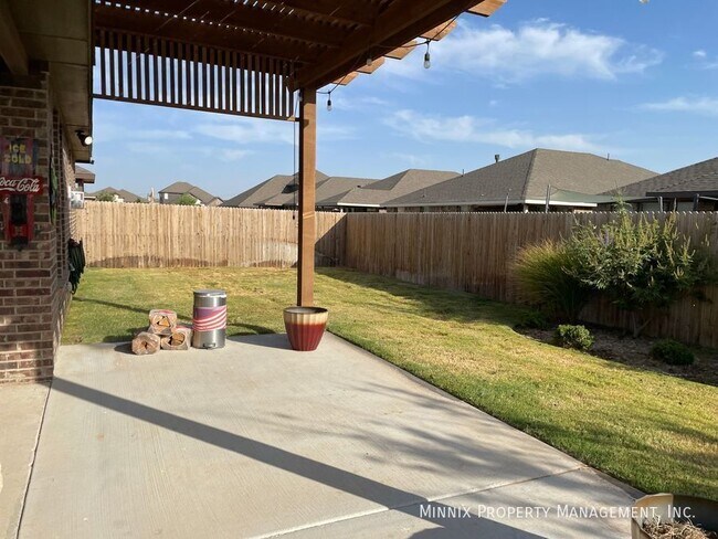 Building Photo - 1219 Pavilion Pkwy