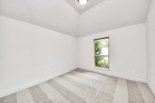 Building Photo - 2719 Country Ln