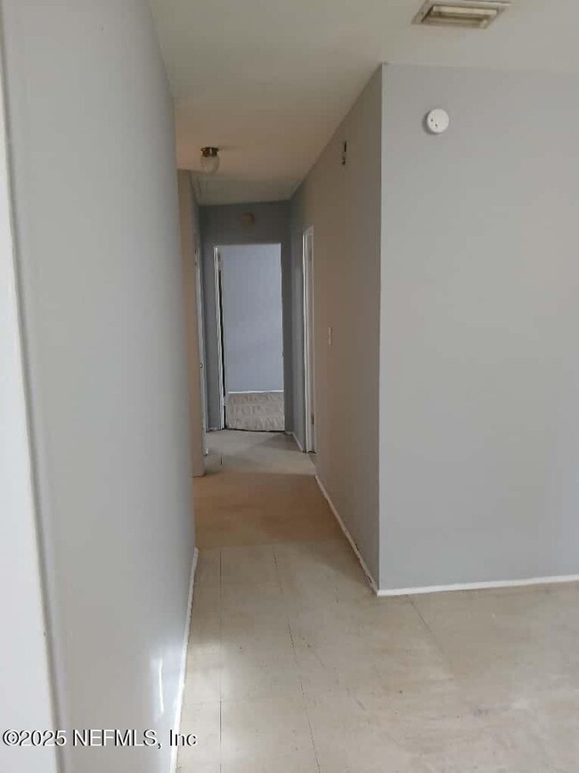 Building Photo - 3811 Chase Ave