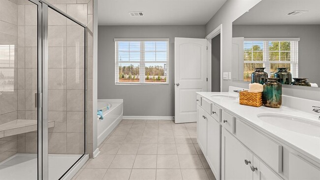 Building Photo - 3021 Greyton Dr