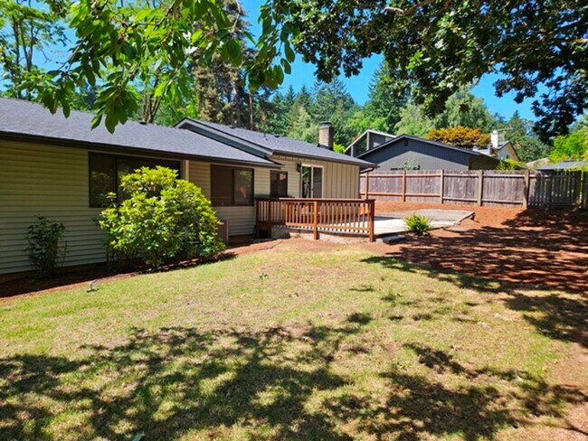 Building Photo - 3Bd/2Ba Single Story Home-For Viewing!