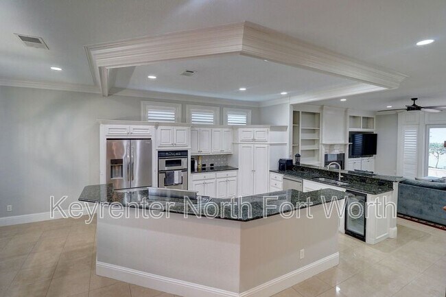 Building Photo - 5606 Pershing Ave