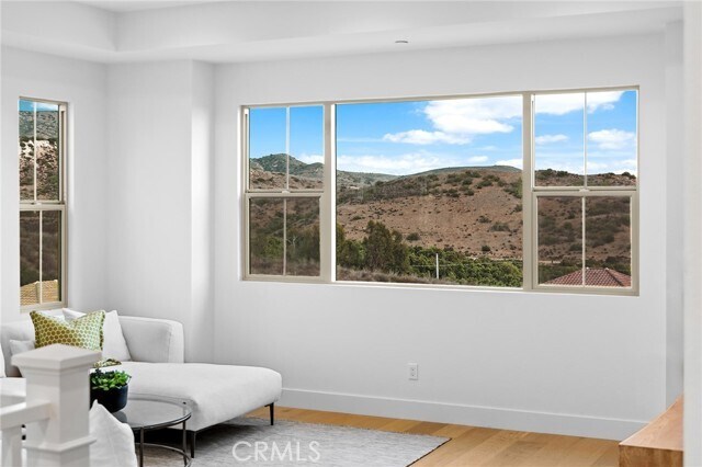 Building Photo - 206 Collino