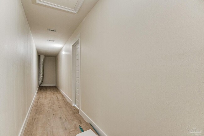 Building Photo - 412 Elcino Dr