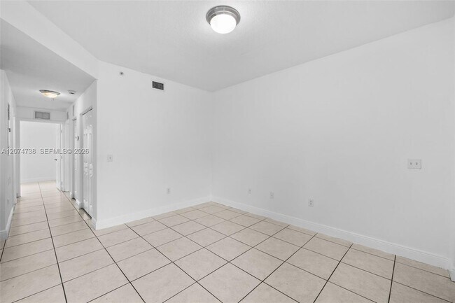Building Photo - 2429 W 78th St