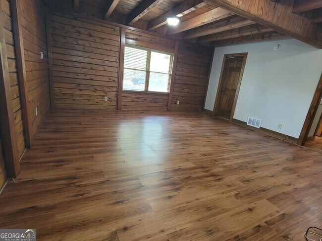 Building Photo - 2391 Booth Cir