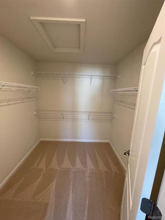 Building Photo - 22470 Woodbridge Ln