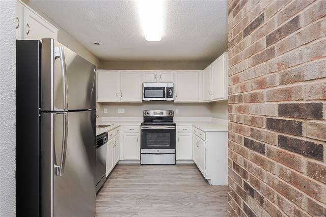 Building Photo - 312 Valley Spring Dr