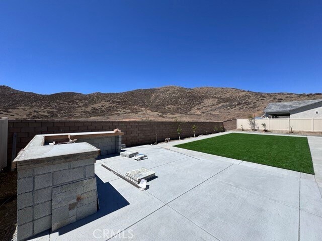 Building Photo - 25061 River Peak Dr