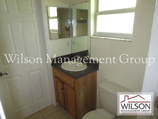Building Photo - 3 br, 2 bath House - 1226 Depugh Street